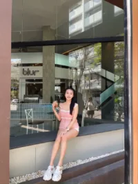 台北定點茶-小正妹